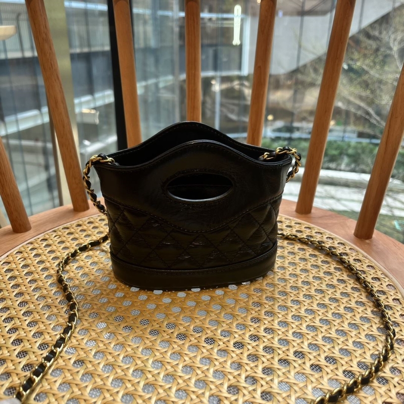 Ch**el bucket bags